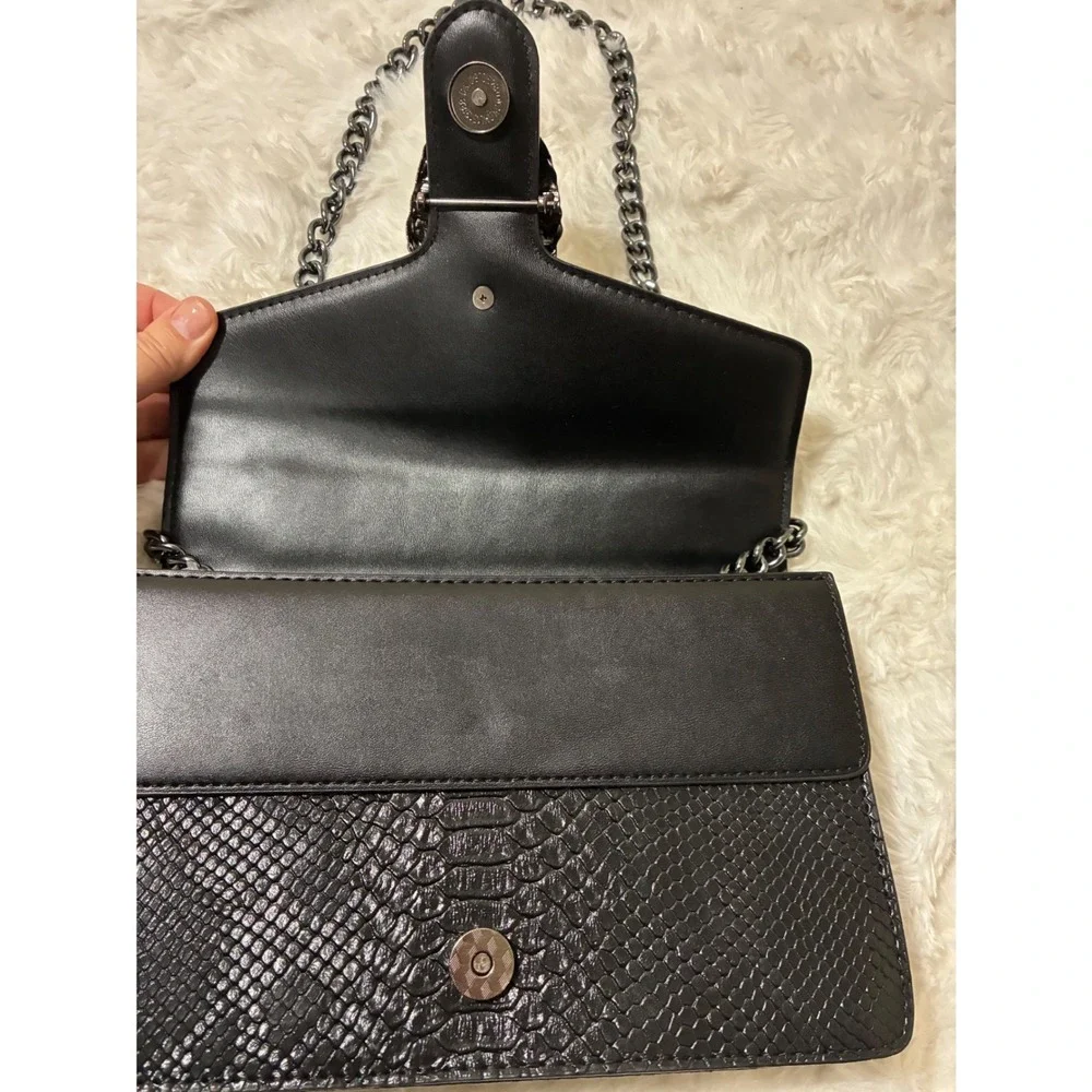 Mermaid Medallion Black Faux Snakeskin Crossbody Bag Spur Chained‎ Shoulder Bag